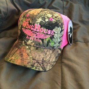 Winghouse camo with neon pink